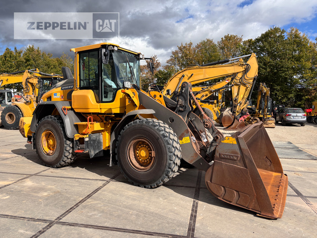 Volvo L90 - Колёсный погрузчик: фото 2 Volvo L90 - Колёсный погрузчик: фото 2