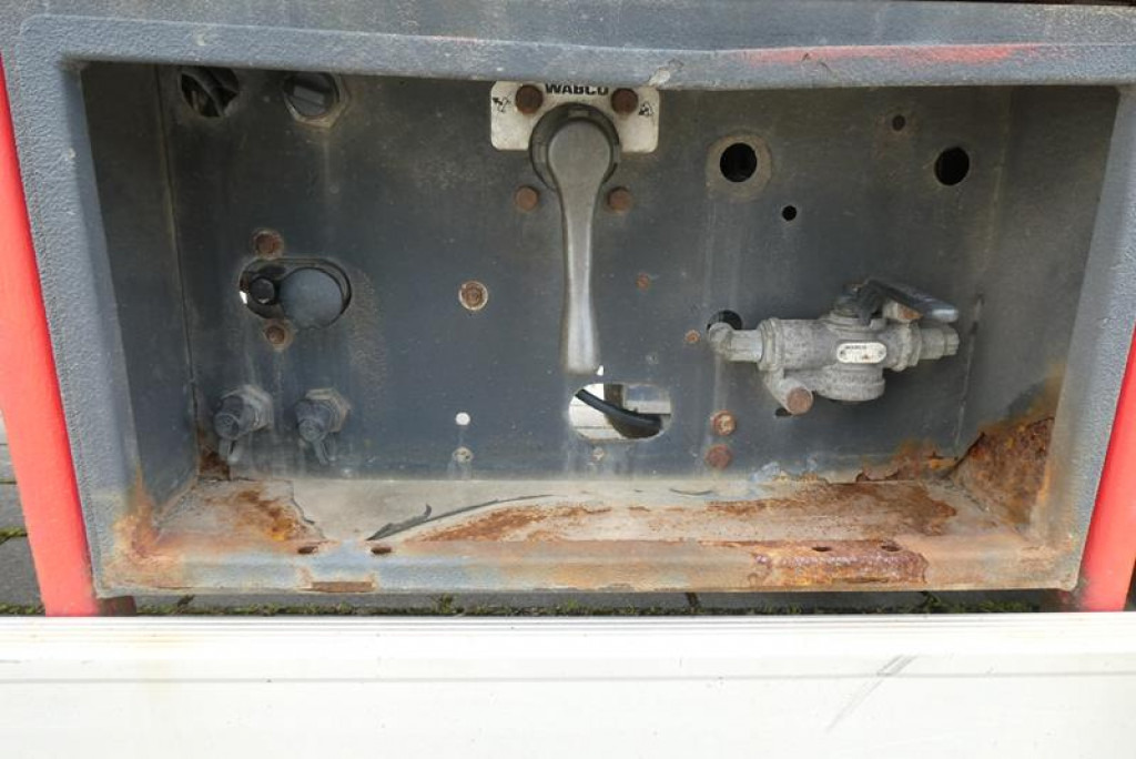 KAESSBOHRER LB4E EX-1 KK LOWBED Tiefladerauflieger AUSZIEHBAR-2x Lenkachsen - Низкорамный полуприцеп: фото 4 KAESSBOHRER LB4E EX-1 KK LOWBED Tiefladerauflieger AUSZIEHBAR-2x Lenkachsen - Низкорамный полуприцеп: фото 4