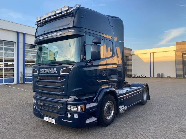 Scania R580 V8 topline , euro 6, retarder , hydrauliek , nette trekker.. - Тягач: фото 1 Scania R580 V8 topline , euro 6, retarder , hydrauliek , nette trekker.. - Тягач: фото 1