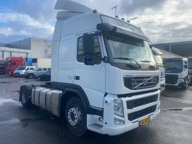 Volvo FM 370 trekker globetrotter, i shift, euro 5, low km.... - Тягач: фото 2 Volvo FM 370 trekker globetrotter, i shift, euro 5, low km.... - Тягач: фото 2