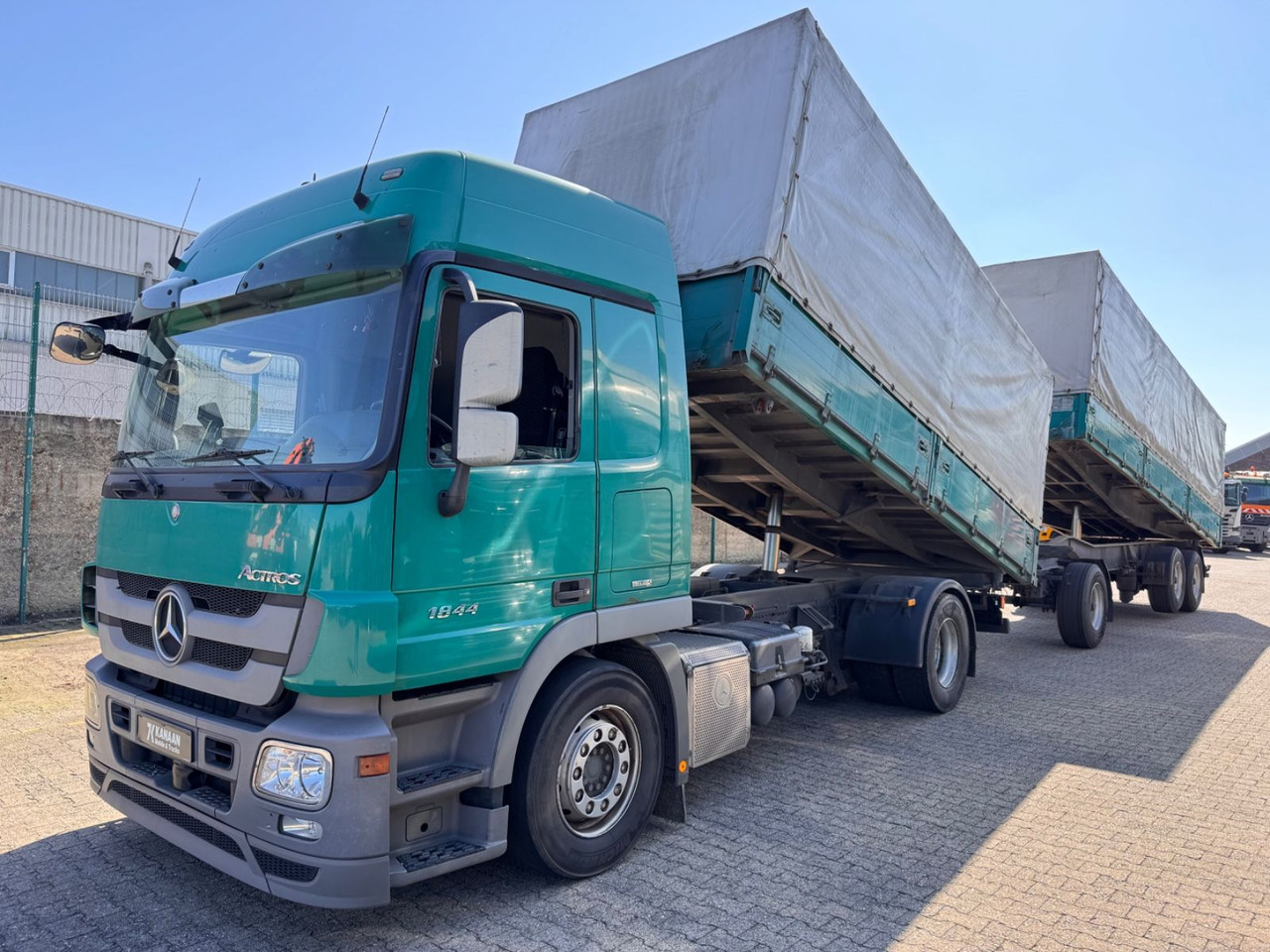 Mercedes-Benz 1844 Actros MP3 3-SeitenKipper Getreide Pritsche - Самосвал: фото 4 Mercedes-Benz 1844 Actros MP3 3-SeitenKipper Getreide Pritsche - Самосвал: фото 4