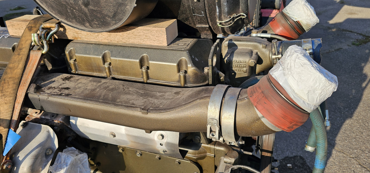 DAF XE 390 C1 - Двигатель: фото 3 DAF XE 390 C1 - Двигатель: фото 3