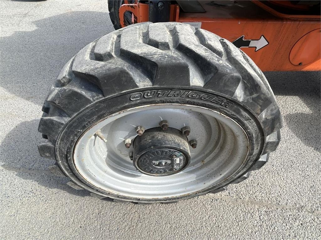 Коленчатый подъемник JLG 340AJ (4972): фото 13 Коленчатый подъемник JLG 340AJ (4972): фото 13