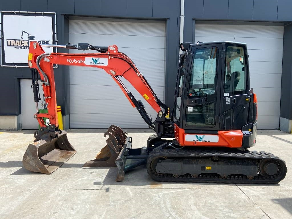 Kubota U 50-5 - Мини-экскаватор: фото 1 Kubota U 50-5 - Мини-экскаватор: фото 1