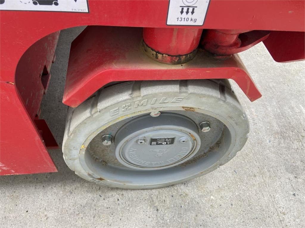 Ножничный подъемник Magni ES1212AC (6444): фото 7 Ножничный подъемник Magni ES1212AC (6444): фото 7