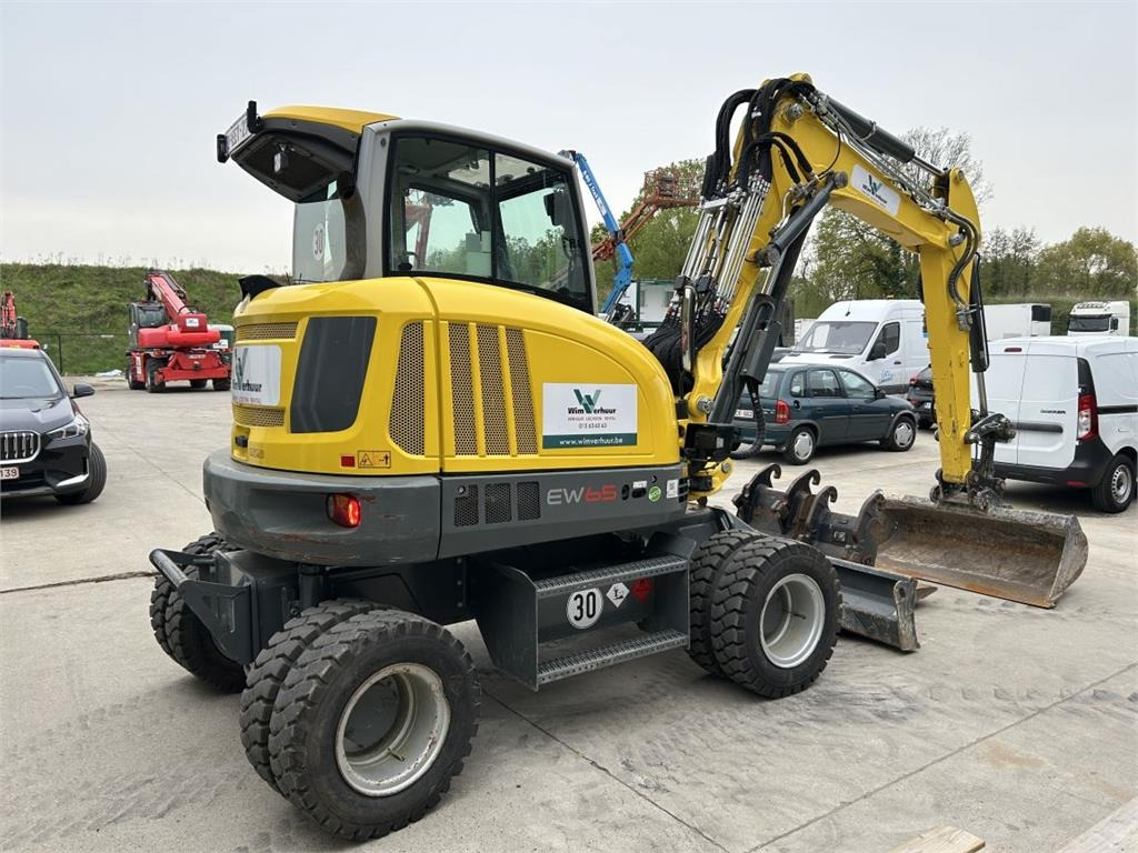 Wacker Neuson EW65 (8946) - Колёсный экскаватор: фото 3 Wacker Neuson EW65 (8946) - Колёсный экскаватор: фото 3