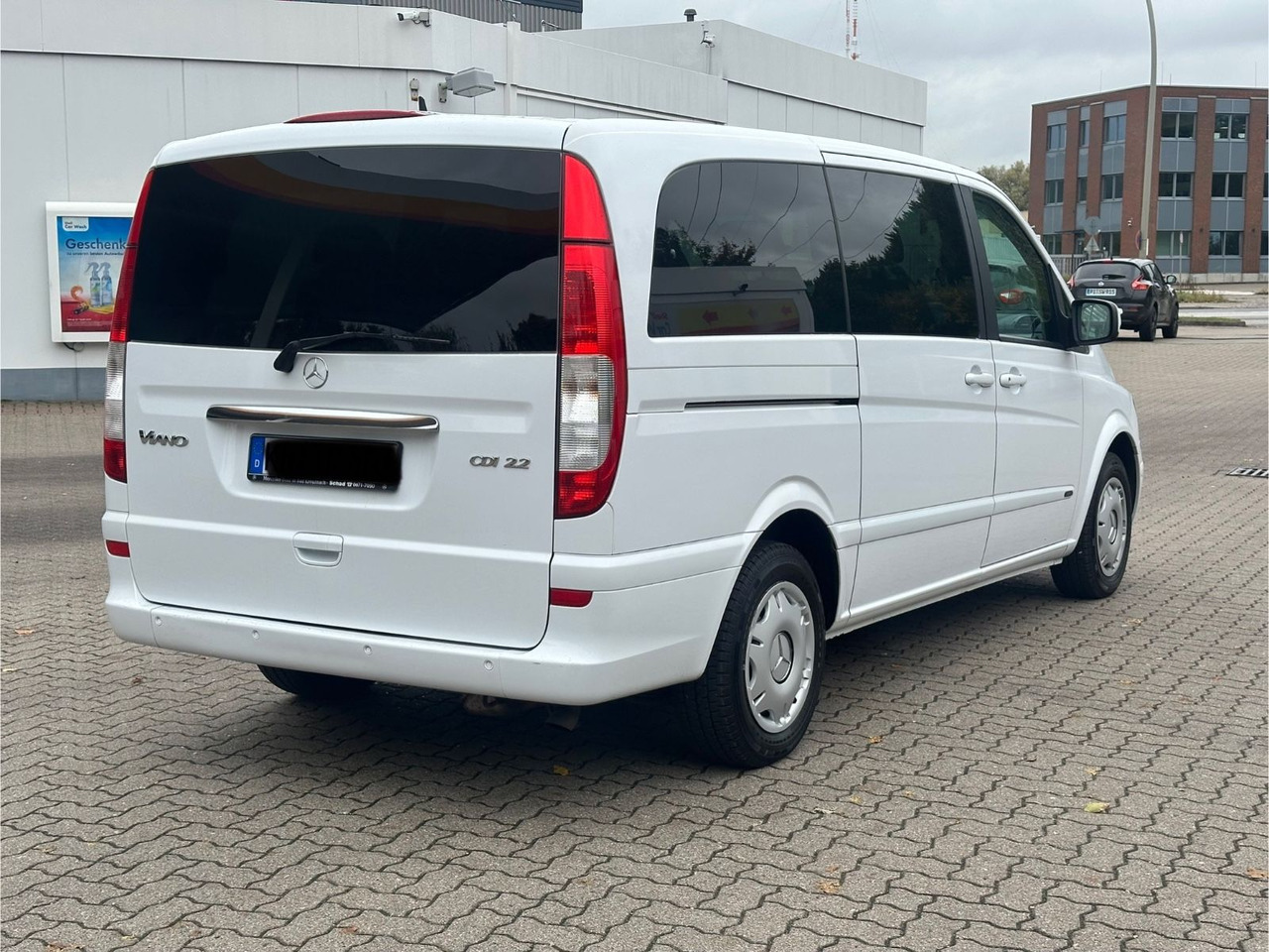Mercedes-Benz Viano 2.2 CDI AMBIENTE extralang (Autom*133 tKm) - Пассажирский фургон: фото 2 Mercedes-Benz Viano 2.2 CDI AMBIENTE extralang (Autom*133 tKm) - Пассажирский фургон: фото 2