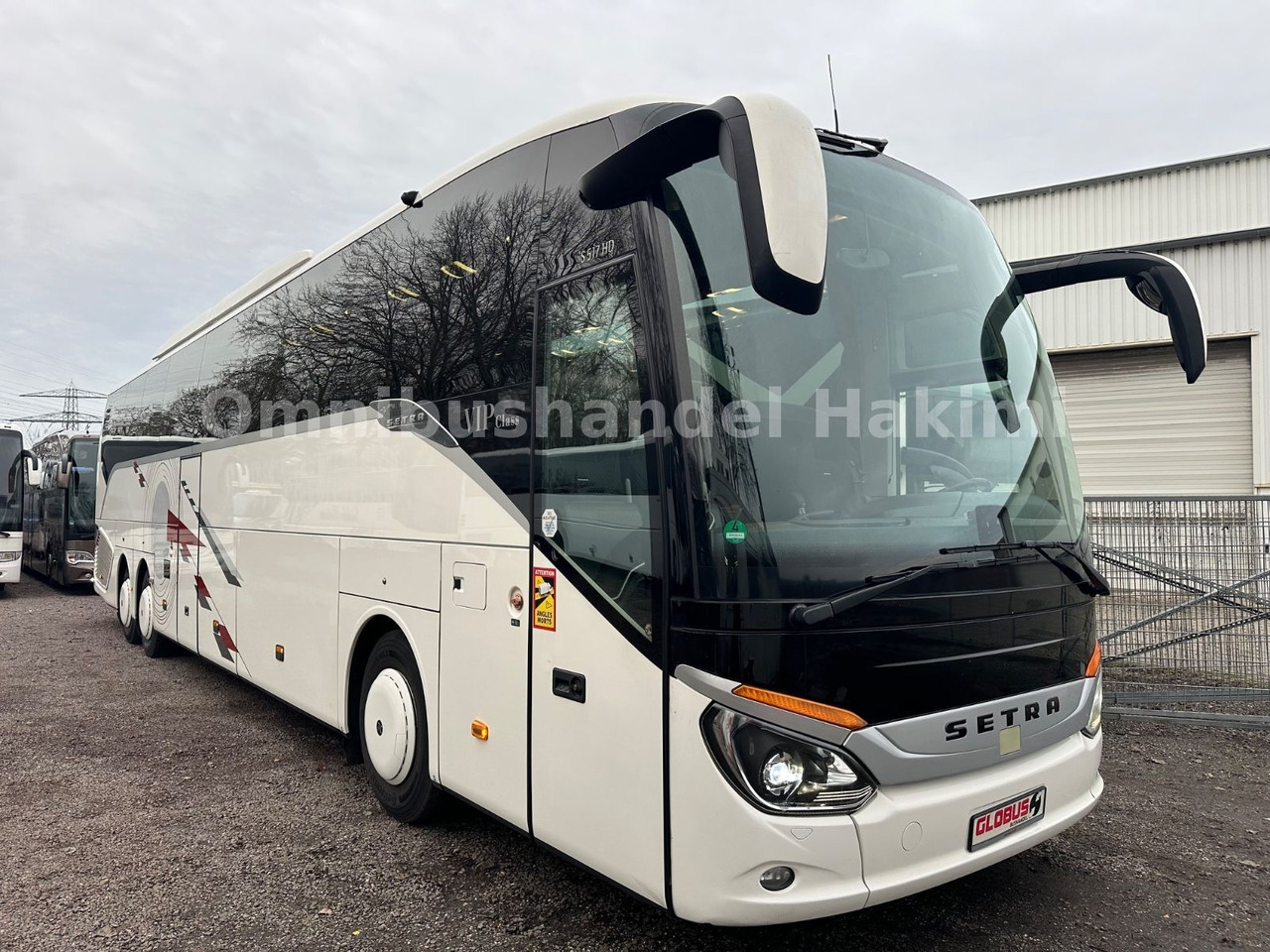 Setra S 517 HD (60 Sitze*Euro 6*DE-Bus) Setra S 517 HD (60 Sitze*Euro 6*DE-Bus) - Туристический автобус: фото 2 Setra S 517 HD (60 Sitze*Euro 6*DE-Bus) Setra S 517 HD (60 Sitze*Euro 6*DE-Bus) - Туристический автобус: фото 2