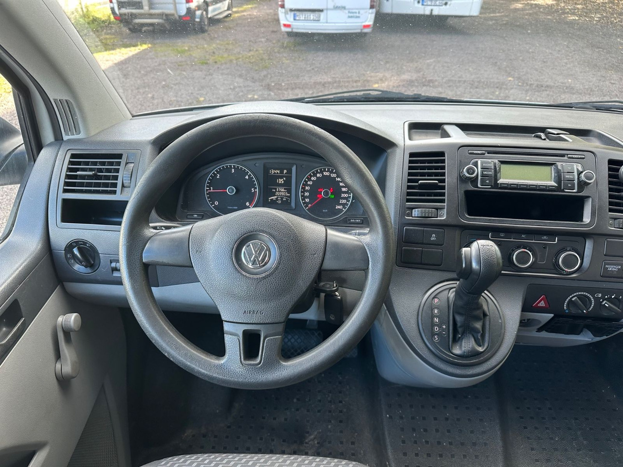 Volkswagen T5 Kombi - Пассажирский фургон: фото 3 Volkswagen T5 Kombi - Пассажирский фургон: фото 3