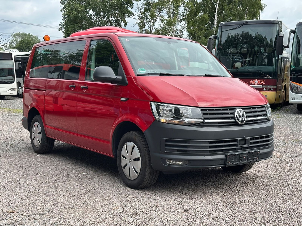 Volkswagen T6 Kombi (PDC Hi*ACC*StandHz*9 Sitzer*AC) - Пассажирский фургон: фото 2 Volkswagen T6 Kombi (PDC Hi*ACC*StandHz*9 Sitzer*AC) - Пассажирский фургон: фото 2