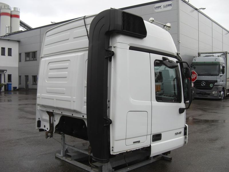 Mercedes-Benz Actros MP2 Megaspace / komplett - Кабина: фото 2 Mercedes-Benz Actros MP2 Megaspace / komplett - Кабина: фото 2
